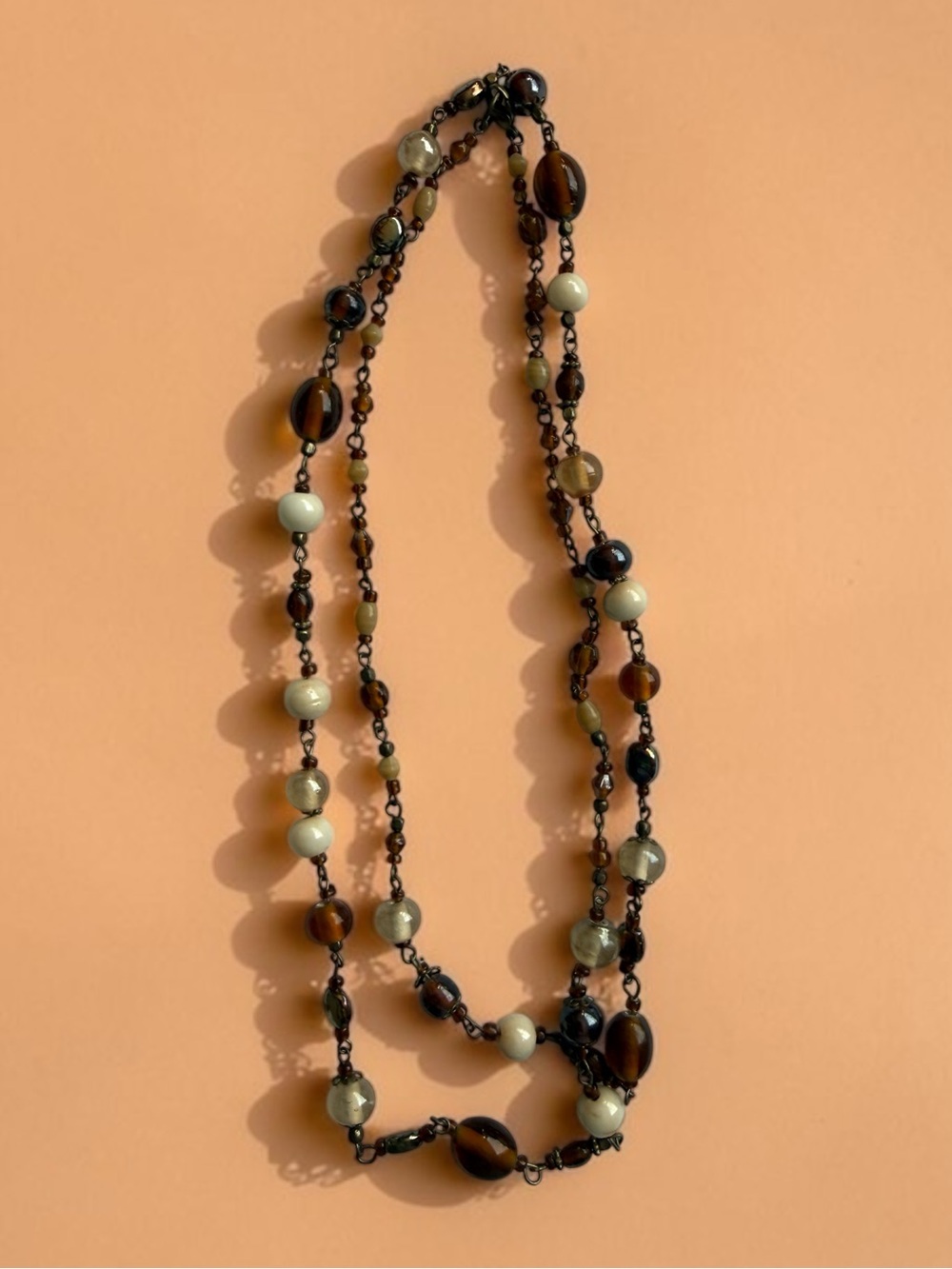 🫶🏻 Vintage Beaded Necklace in Brown and Cream